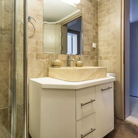 Appart hôtel Ani 3*