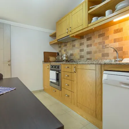 Apartmanhotel Ani