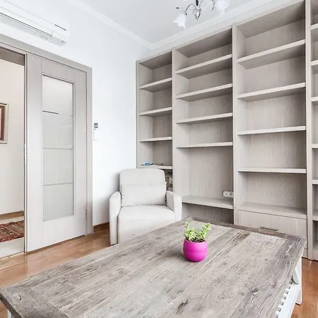 Ani Apartmanhotel 3*